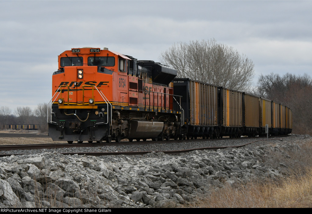 BNSF 8754